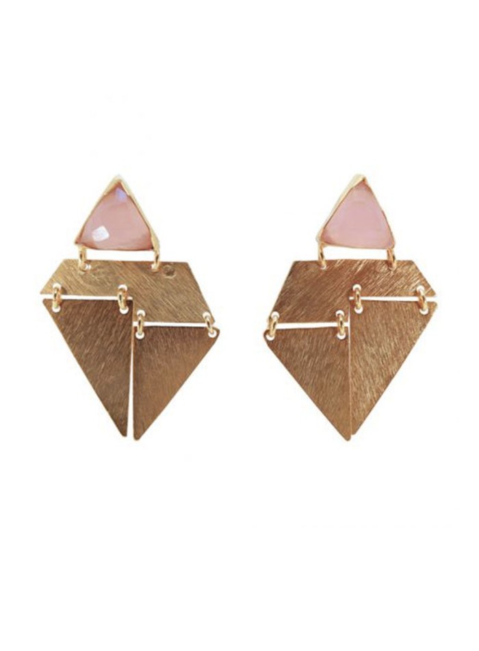 pendientes triangulo dorados y rosas para invitadas