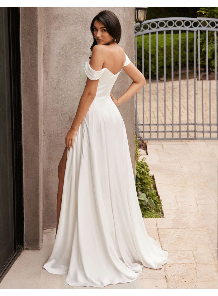 Bandeau neckline wedding dress with flounce skirt
