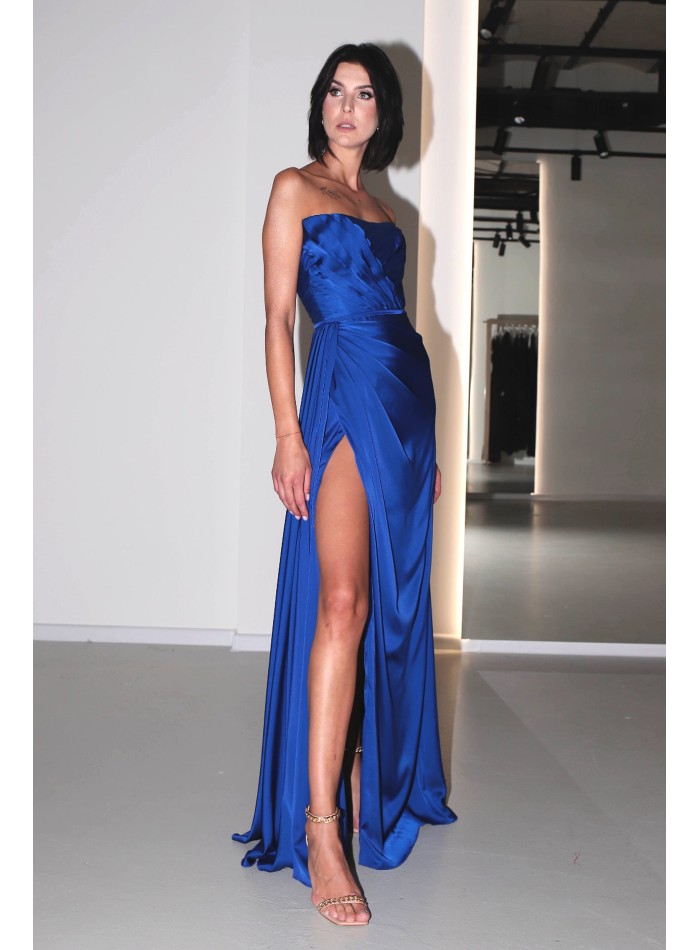 Robe de soirée bleu électrique avec fente...