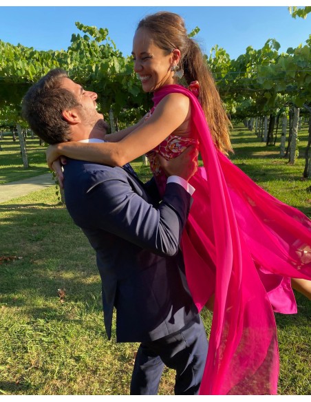 Capa de fiesta larga de gasa fucsia