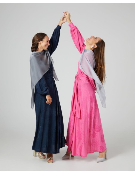 Multi-position short party cape in silver chiffon