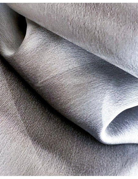 Multi-position short party cape in silver chiffon