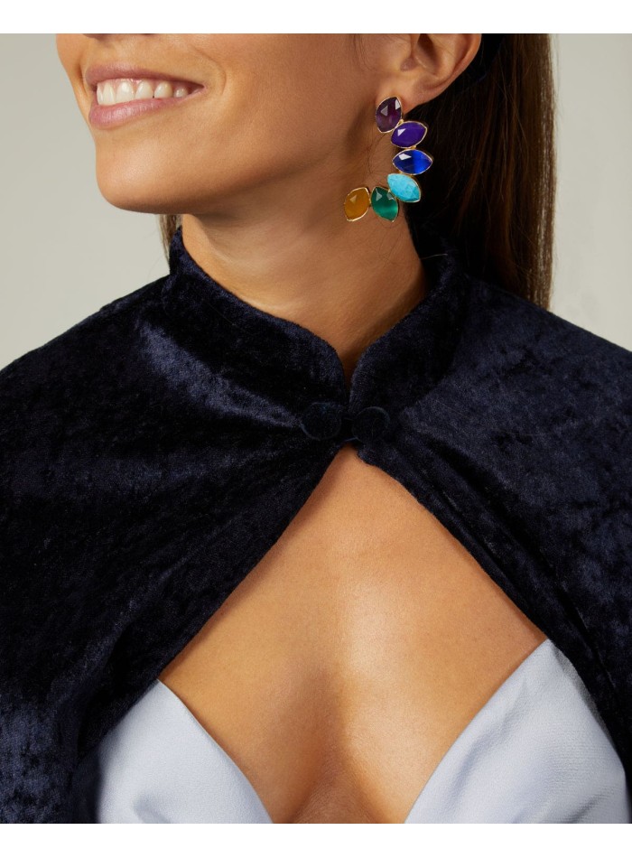 Short navy blue velvet coat with collar closure