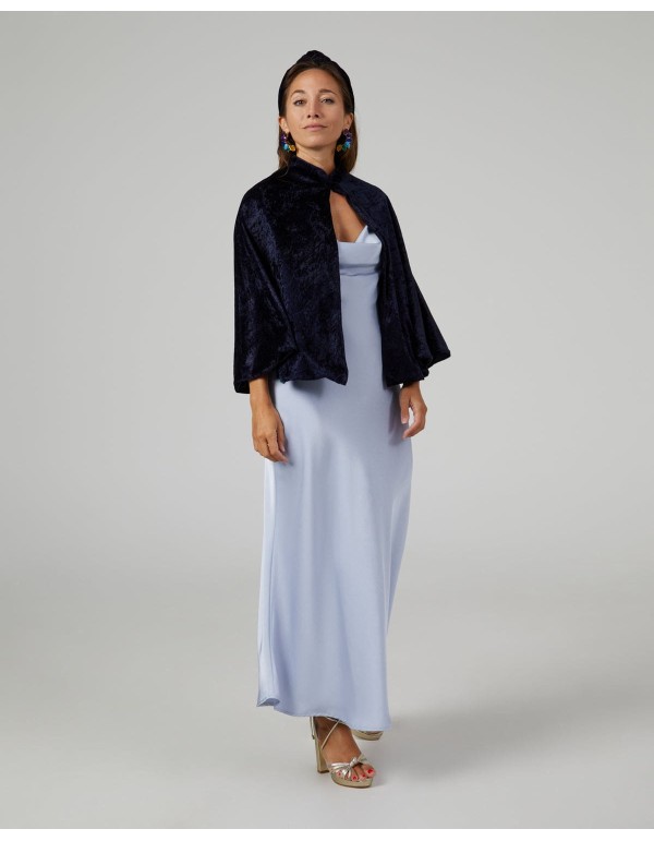 Manteau court en velours bleu marine avec fermeture au cou