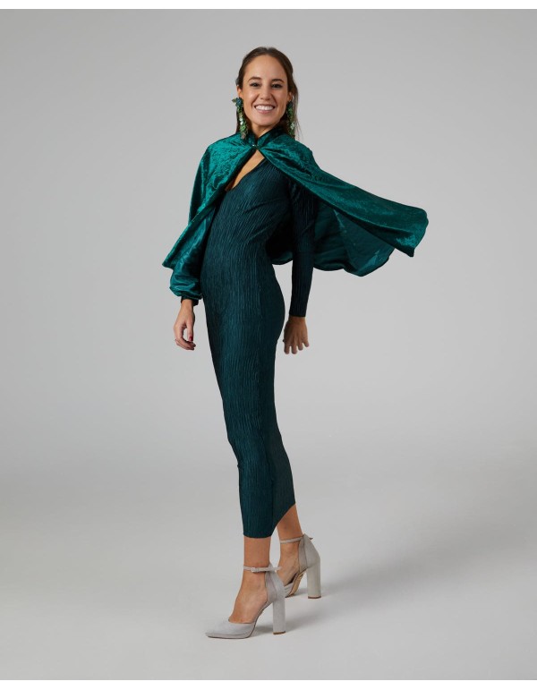 Short emerald green velvet cape with button