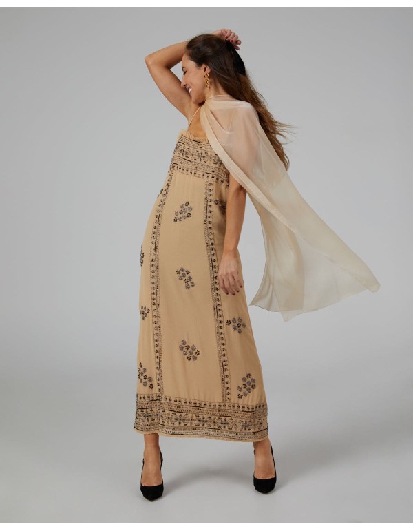 Long cape in light gold cationic double thread chiffon
