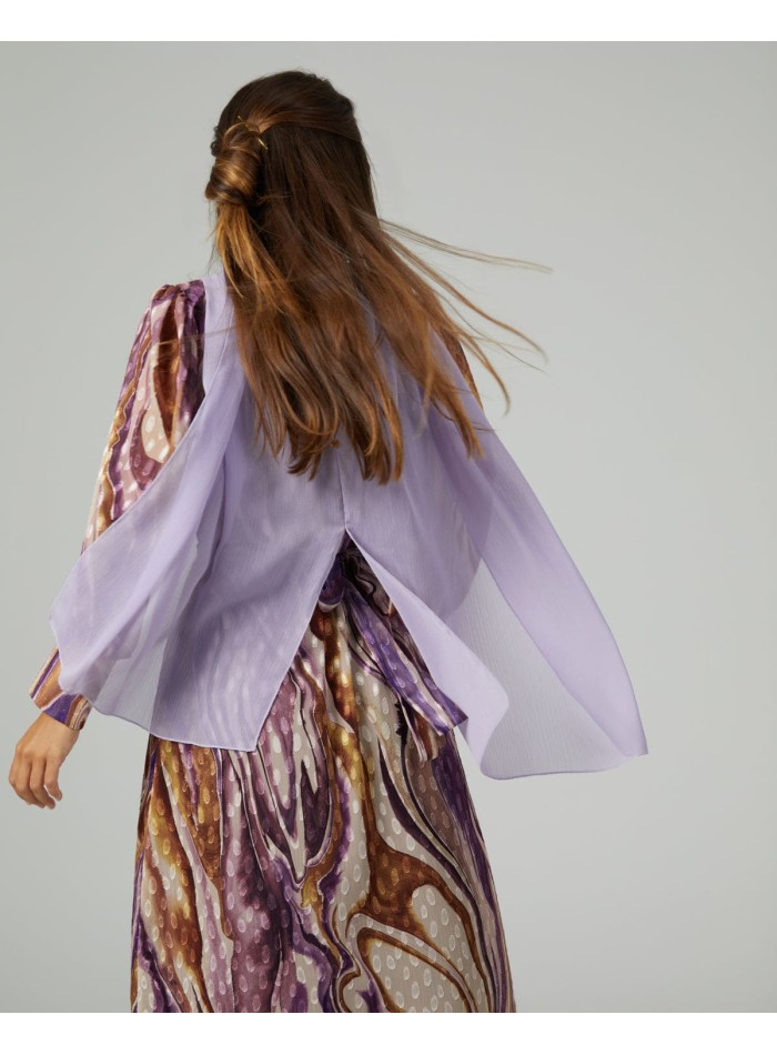 Short cape in cationic lilac chiffon double thread