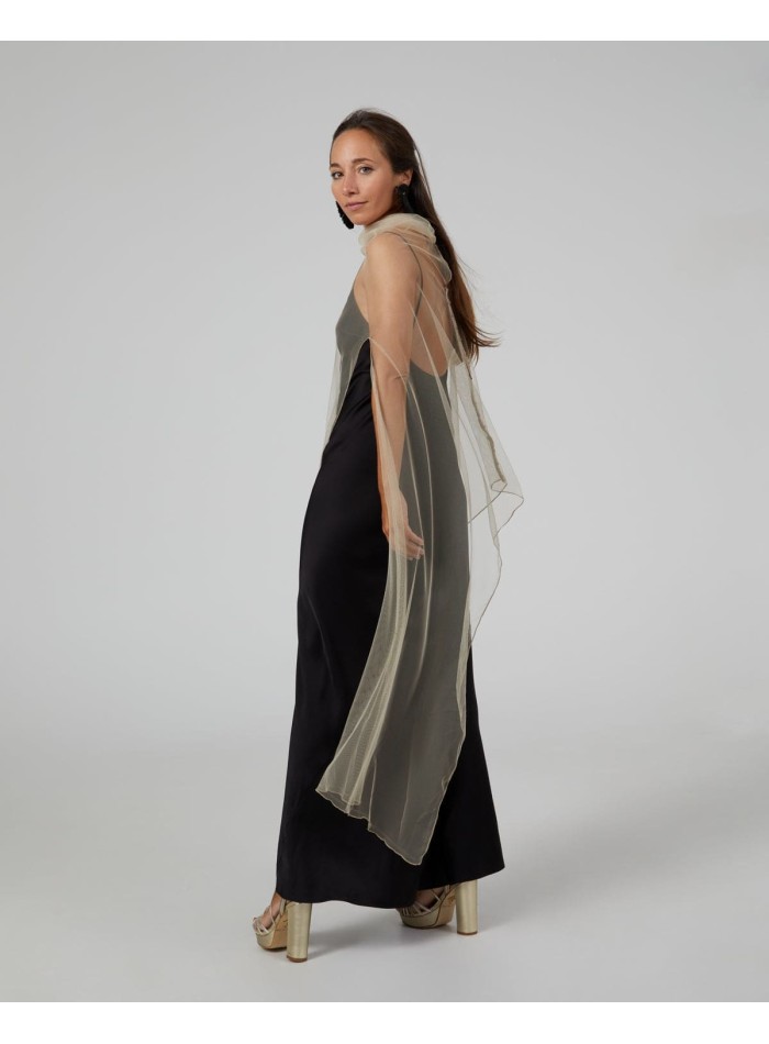 Longue cape de fête en tulle beige avec fentes...