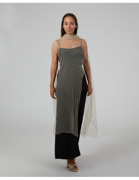 Longue cape de fête en tulle beige avec fentes latérales