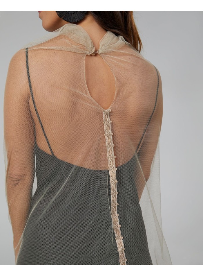 Long party cape in beige tulle with side slits