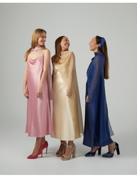 Cape midi rose pâle en mousseline de soie cationique et double fil