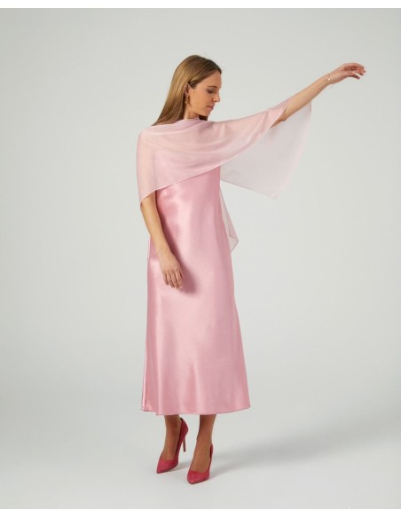 Short cape in light pink cationic chiffon with double threads