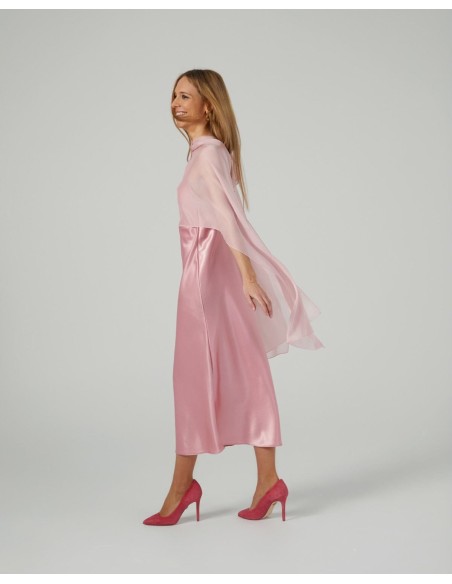 Long layer in light pink cationic chiffon with double threads