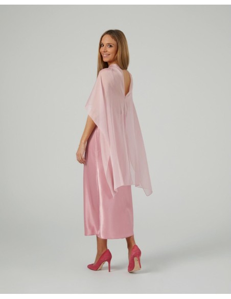 Long layer in light pink cationic chiffon with double threads