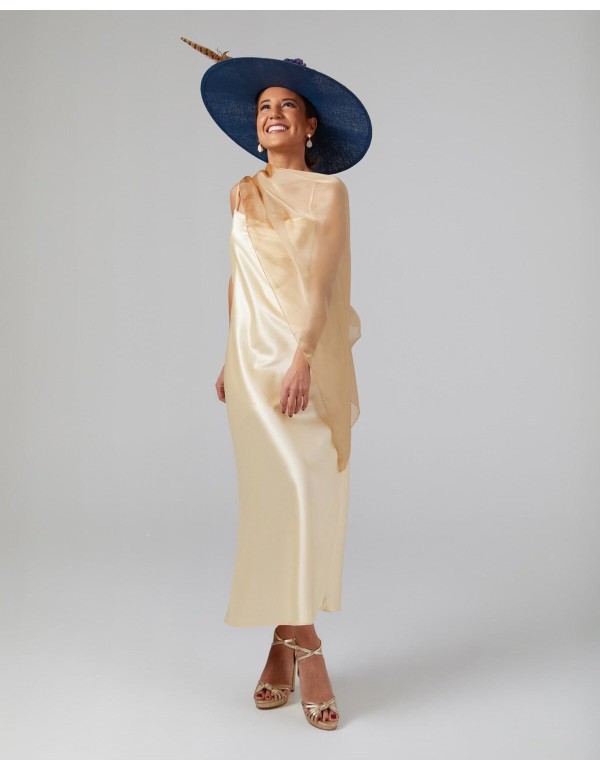 Multi-position short party cape in golden chiffon 2