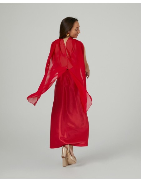 Long cape in red cationic chiffon with double thread