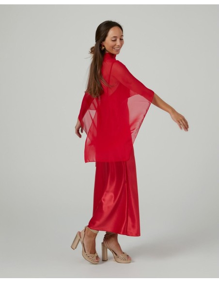 Long cape in red cationic chiffon with double thread