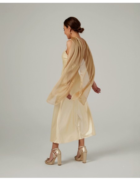 Long cape in gold cationic chiffon with double thread