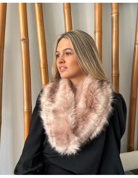 Party collar stole in nude fur