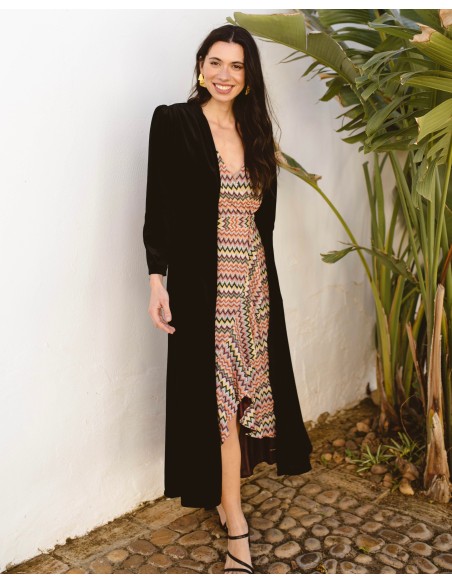 Black velvet midi coat with long sleeves