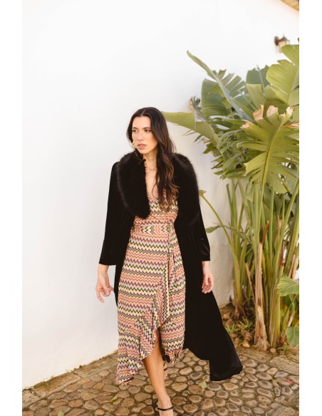 Manteau midi en velours noir à manches longues