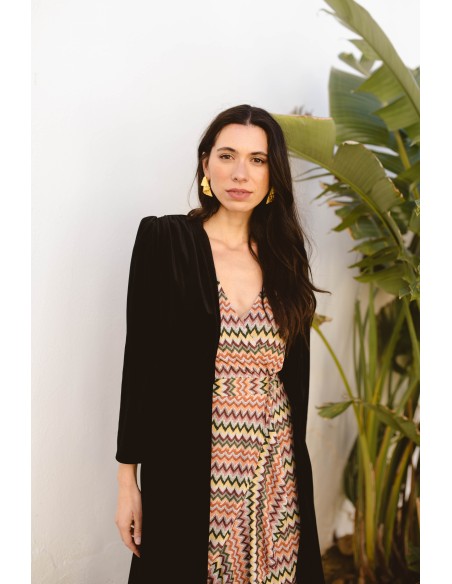 Black velvet midi coat with long sleeves