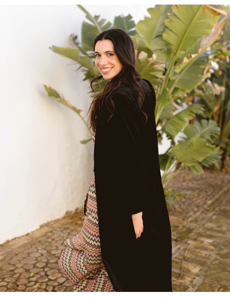 Black velvet midi coat with long sleeves
