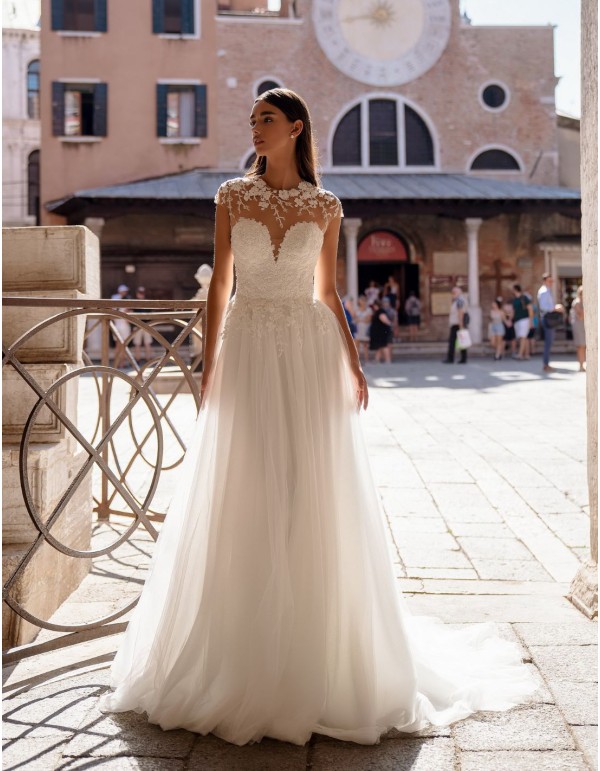 Robe longue de mariage en tulle avec corsage brodé effet...