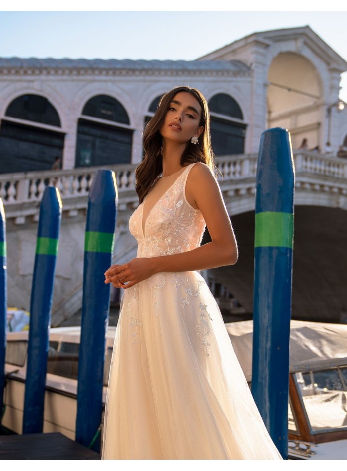 Robe longue de mariage ivoire avec décolleté en...