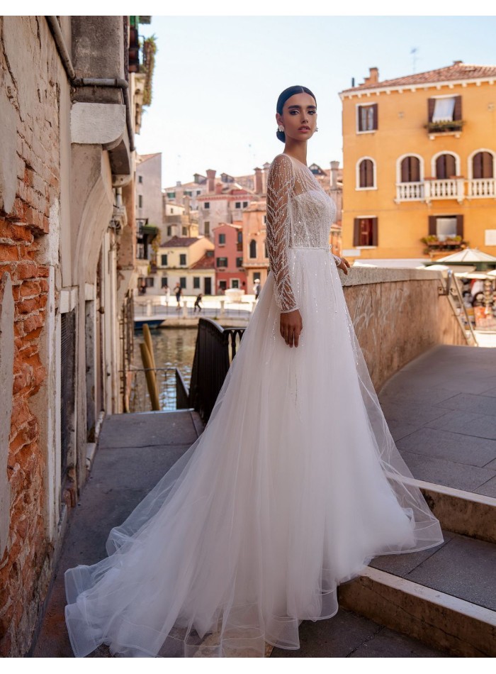 Vestido de novia largo corte princesa con manga...