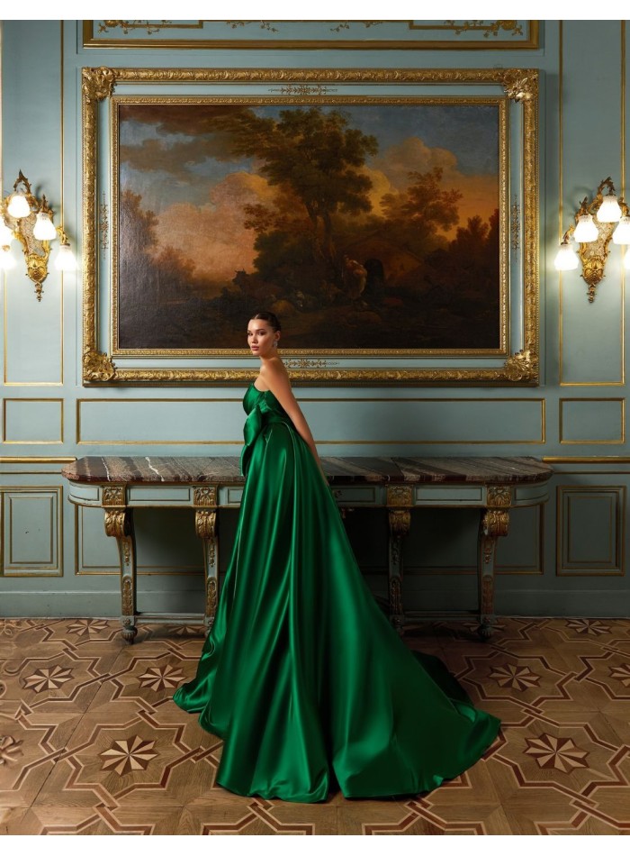 Vestido de fiesta largo en satén verde...