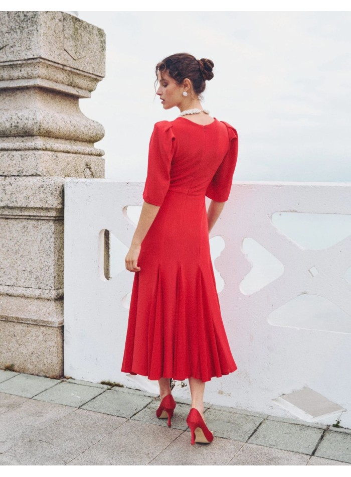 Midi party dress with square neckline and...