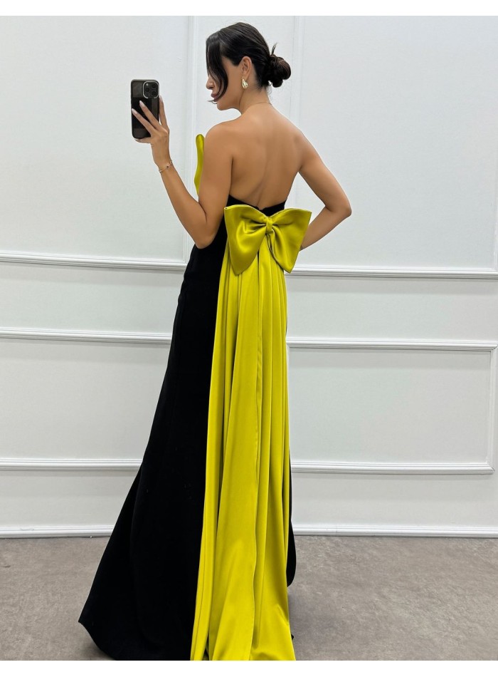 Maxi party dress with bow neckline and train