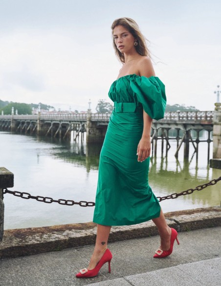 Midi ball gown with balloon sleeves and belt para invitada