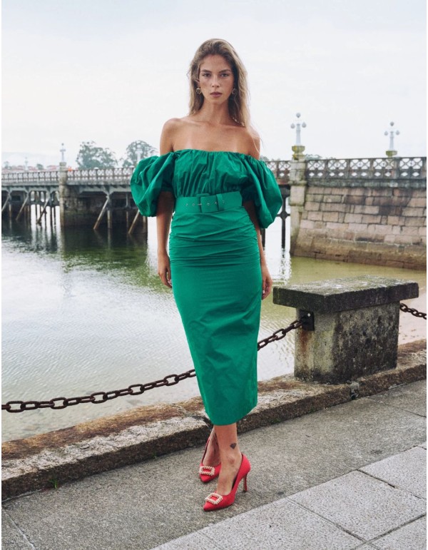 Midi ball gown with balloon sleeves and belt