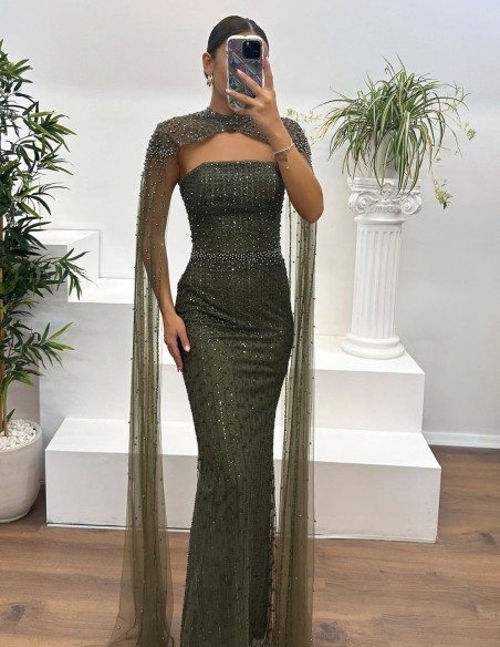 Robe longue de fête en strass avec manches en cape