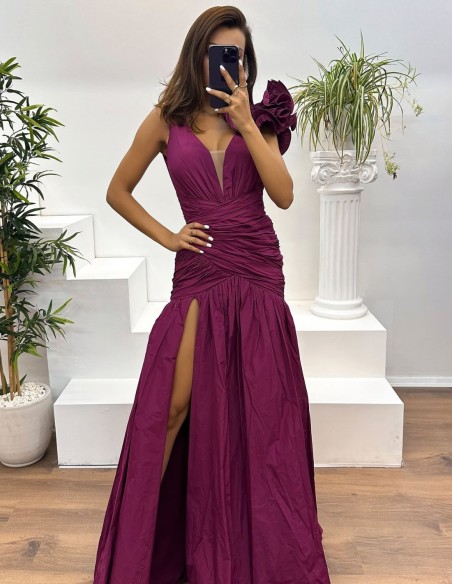 Maxi dress with asymmetrical ruffle and draped fabric