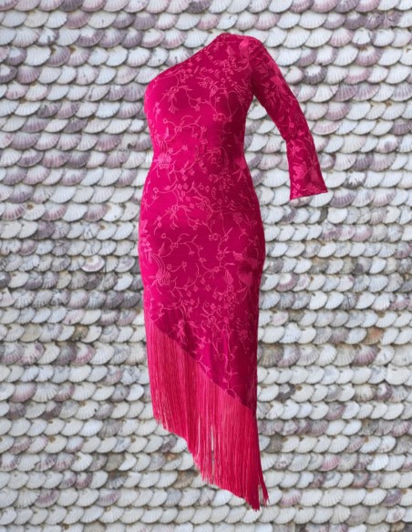 Vestido de fiesta asimétrico con una manga y detalle flecos