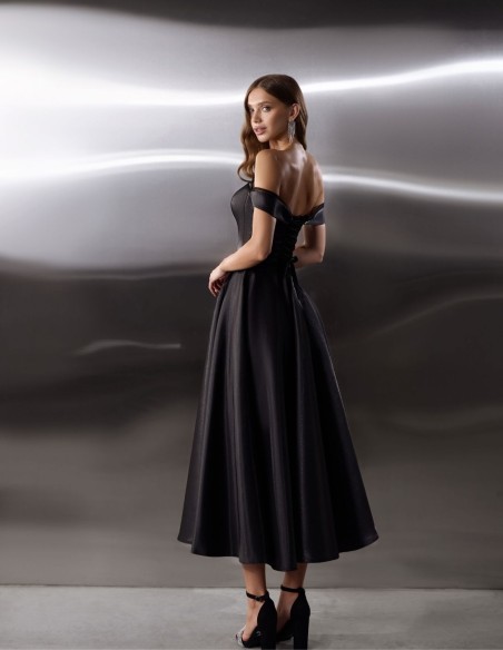 Evening midi dress in satin with strapless neckline and bandeau sleeves