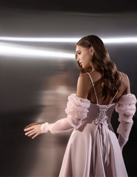 Vestido midi de fiesta con mangas desmontables y falda con volantes