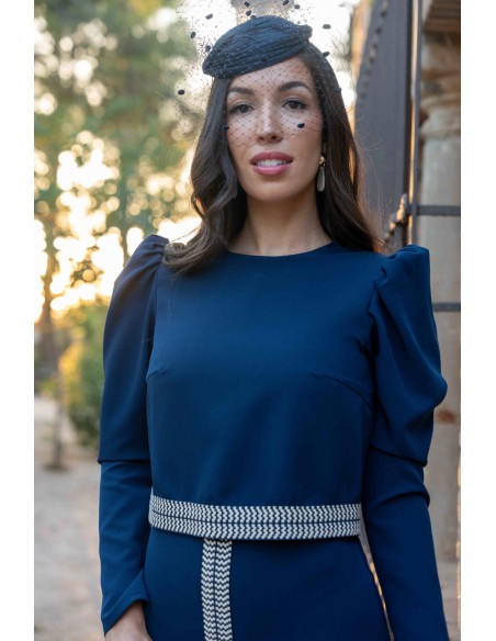 Vestido midi azul marino con detalles étnicos beige