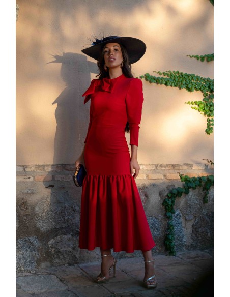 Red midi dress, fitted bodycon dress with ruffle skirt and long sleeves