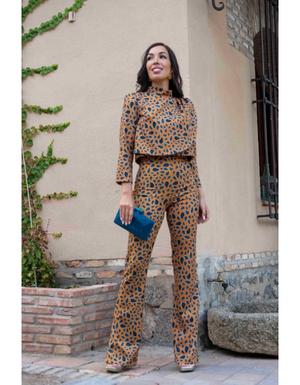 Ensemble crop top et pantalon imprimé