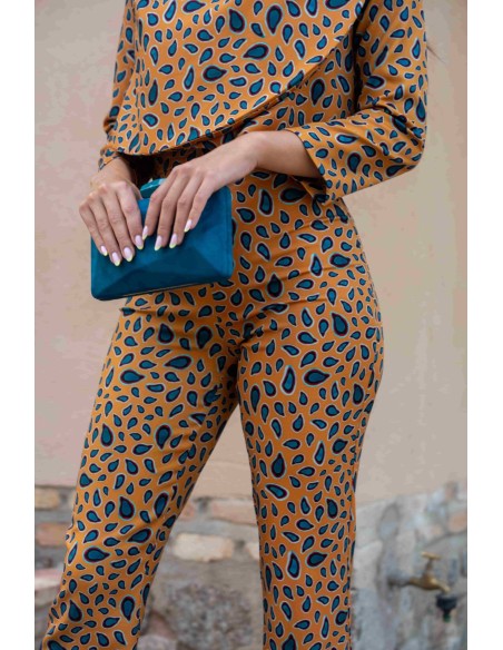 Printed crop top and pants set