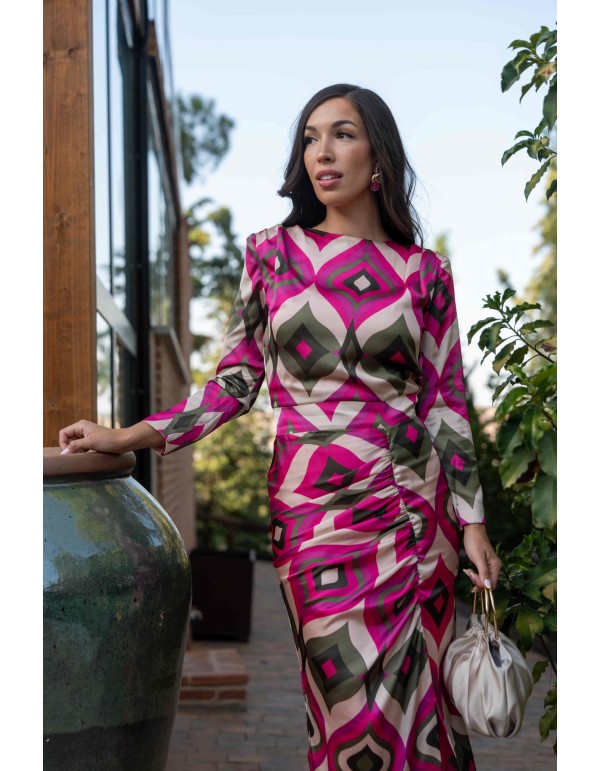 Vestido midi estampado en tonos rosas y verdes