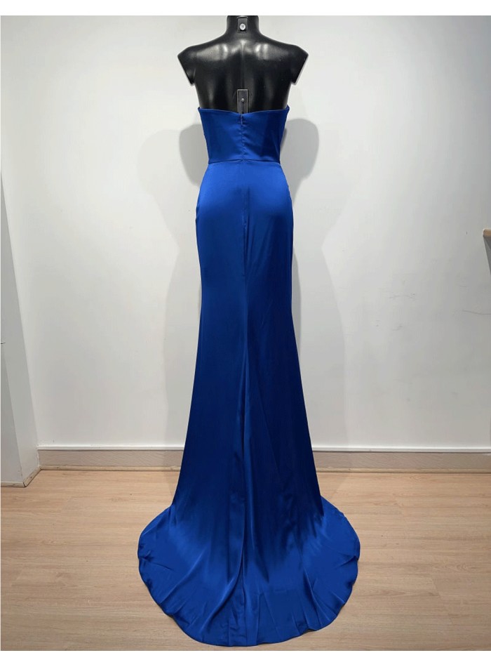 robe de soirée en satin sans bretelles avec...